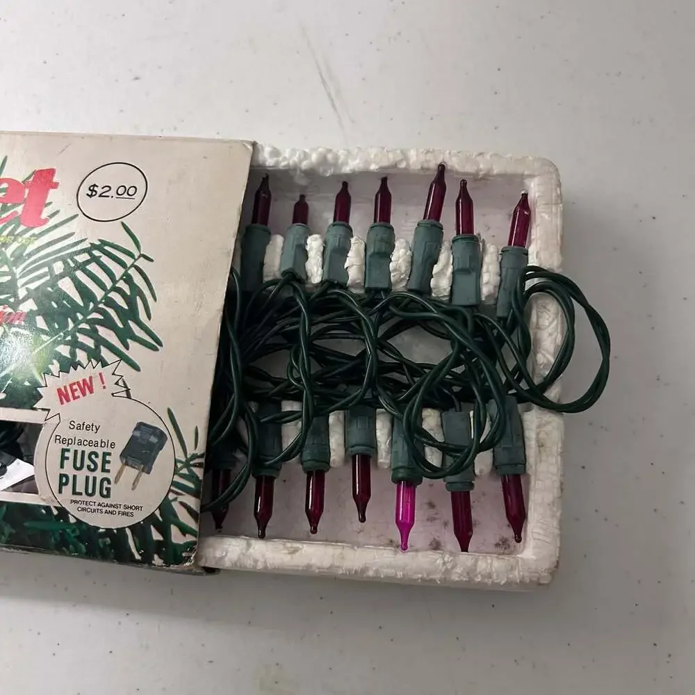 Vintage SANTA TRIM Blinking Light Set 35 String Lights Christmas 1980 Red Taiwan